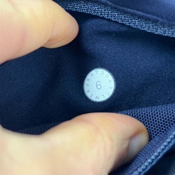 Lululemon Speed Up Short 2.5" Radiant Multi / Midnight Navy - Picture 5 of 5